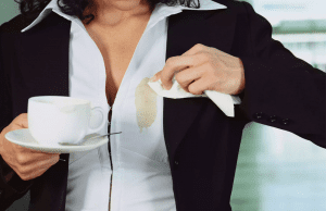 ¡No más manchas en tu uniforme corporativo!
