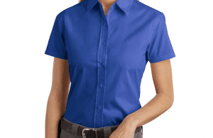 Mujeres en la empresa: ¿Sabes cuáles son los mejores estilos de camisas para el trabajo?